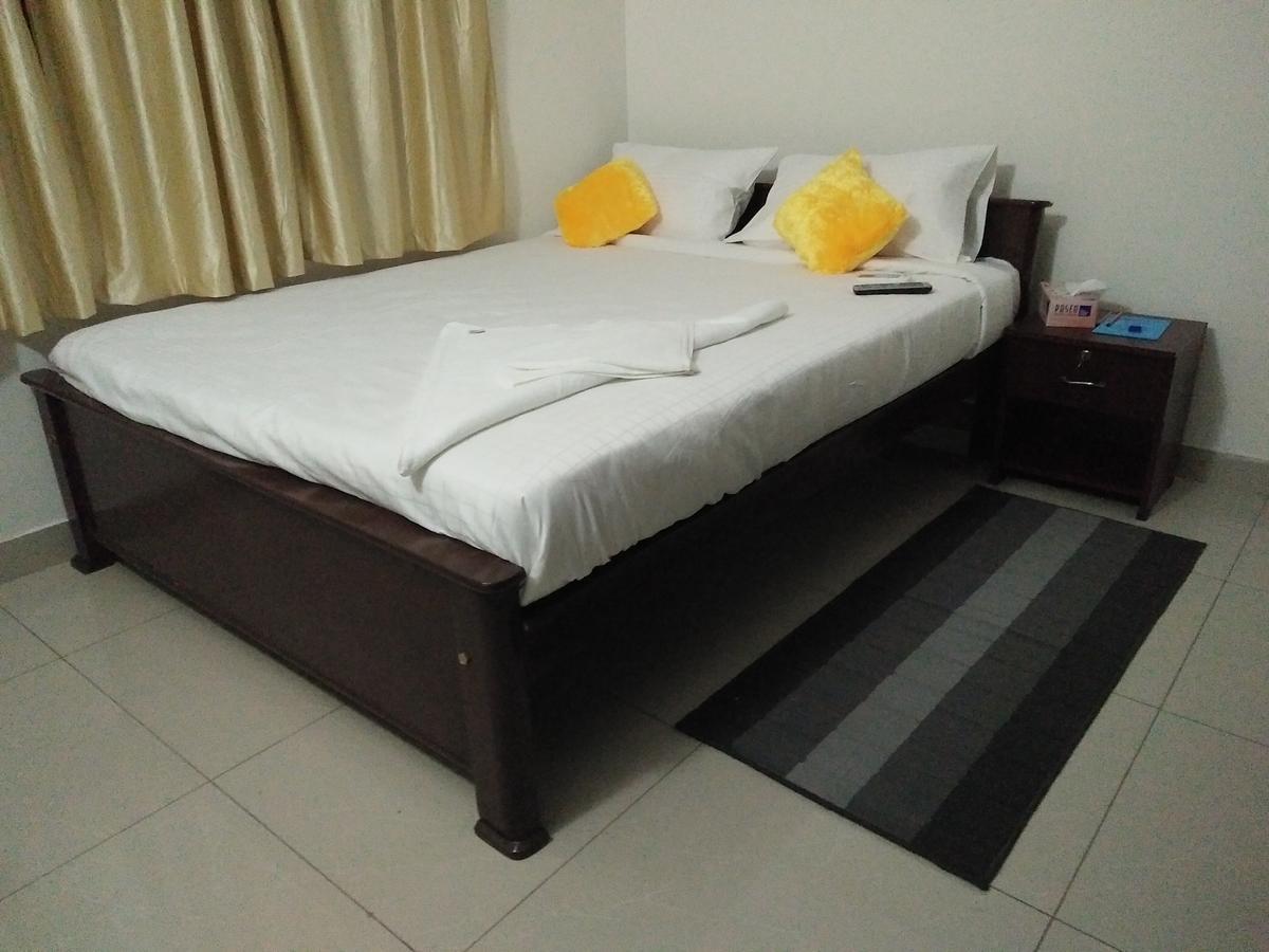 Deeya Suites Private Limited Bangalore Esterno foto
