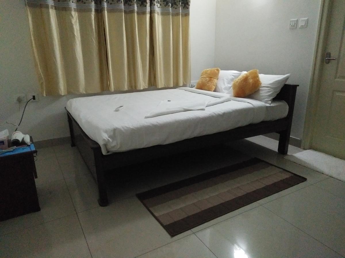Deeya Suites Private Limited Bangalore Esterno foto